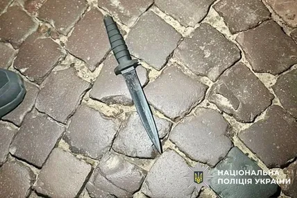 22.08.2026, 08:00				


									У Львові чоловік смертельно поранив військовослужбовця ТЦК: поліцейський відкрив вогонь по нападнику							

										У Львові під час заходів з оповіщення населення щодо мобілізації чоловік напав із ножем на війс