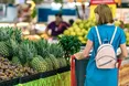 Продукти відпускатимуть за картками?