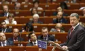 Президент готовий віддати частину влади із центру на місця