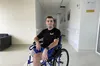 У Львові бійця, який втратив ногу під час оборони Соледара, готують до протезування