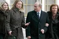 Доньці Путіна вкололи першу в світі вакцину від COVID-19