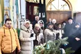 Незрячі співають у храмах, щоб збирати кошти для воїнів. Допомагають їм автівками, дронами, тепловізорами, енергетичними батончиками