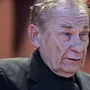 «Тепер будемо воювати за прапори? Потім за що?»