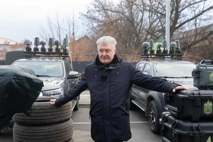 Комплекси радіоелектронної боротьби «Ай-Петрі», які закуповують на кошти Петра Порошенка, кілька днів тому допомогли посадити біля Покровська російську керовану авіаційну бомбу (КАБ). Фото з соцмереж