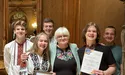«Я зустріла свого випускника — військового. Він каже: «Я згадав ваші уроки хімії, коли росіяни вперше використали білий фосфор, як бойову отруйну речовину…»