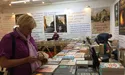 Першими книжки з полиць змітали... вітри