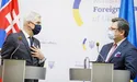 Глава МЗС Словаччини вибачився за свого прем’єра