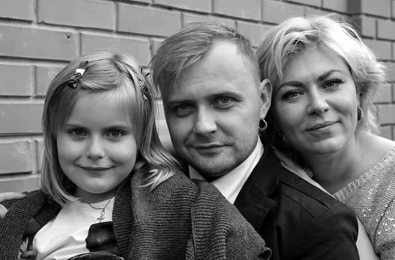 Дружна акторська родина Корецьких: Софія, Костянтин і Наталія.