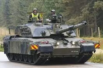 На фото Challenger 2