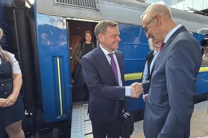Очільник МЗС Німеччини приїхав в Україну —  це перший його візит до Києва на посаді. Фото: dpa