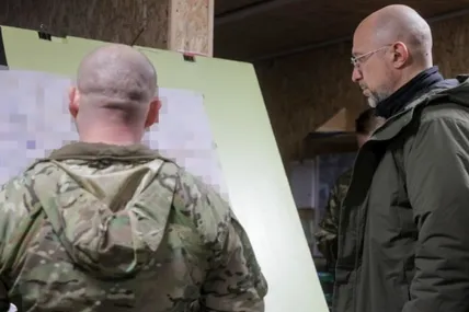 Шмигаль ознайомився з ситуацією на позиціях 59-ї бригади БпЛА на Дніпропетровщині