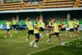 Із групи вийти мусимо. А далі буде видно…