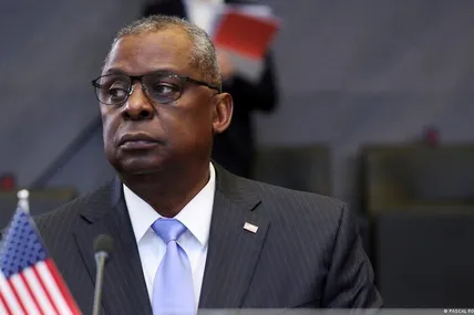На фото Ллойд Остін