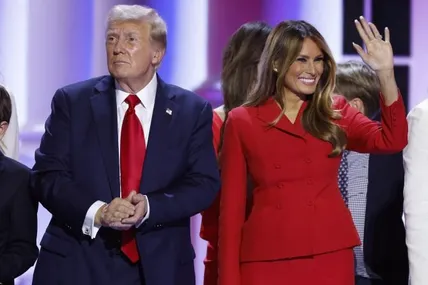 Подружжя Трампів на сцені Республіканської національної конвенції у Мілуокі (18 липня 2024 року). Дружина чоловіка підтримує, але їхні погляди щодо абортів різняться... Фото CNA