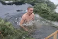 Експерт розповів, як мінімізувати ризики захворіти після занурення в ополонку