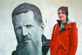 «Вмикаю прожектор і малюю вночі...»