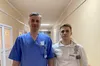 Львівські медики допомогли юнакові одягнути кросівки!