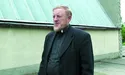 Від священника вимагають знятися з виборів...