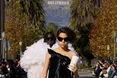 Balenciaga представила сукню у вигляді пакета для сміття