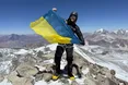 Закарпатець підкорив найвищий вулкан світу і підняв прапор України