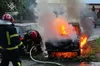 Вранці у Львові вогонь пошкодив відразу три автомобілі