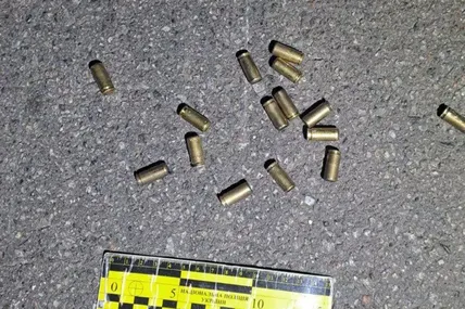 У Києві чоловік обстріляв автомобіль у дворі : його вже затримали. Фото: Поліція Києва