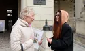 Найкращій двірничці року Ганні Петричкович вручили ще одну премію — 10 тисяч гривень від вдячних львів'ян