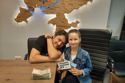 10-річна дівчинка передала 21 тис. грн для ЗСУ в фонд Притули: волонтер розплакався