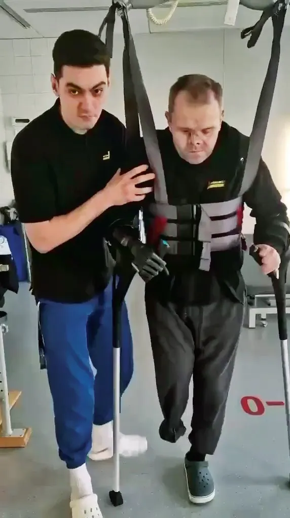 Володимир під час реабілітації.