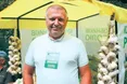 Головки рокамболю заважують понад 300 грамів
