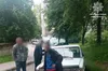 Нетверезий водій з понад 5 проміле алкоголю у крові у Львові в'їхав у припарковане авто