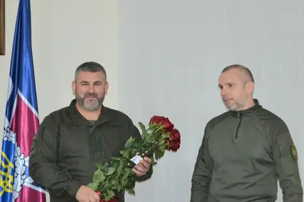 Начальник департаменту з питань виконання кримінальних покарань Сергій Гречанюк (справа) та начальник Західного міжрегіонального управління Мін'юсту Ігор Тимочко (зліва)