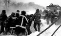 Селяни носили картоплю і чай...