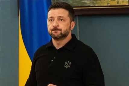 російська делегація у Стамбулі отримала документи від України англійською та українською мовами. Фото: 24 канал