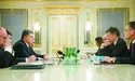 Київ ставить конституційний процес на паузу