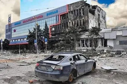 Наслідки приходу «русского мира»: художник опублікував воєнні фото українських міст