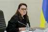 Кабмін дозволив жінкам-депутаткам місцевих рад виїзд закордон