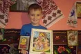 Дев’ятирічний Степан вишиває ікони та рушники
