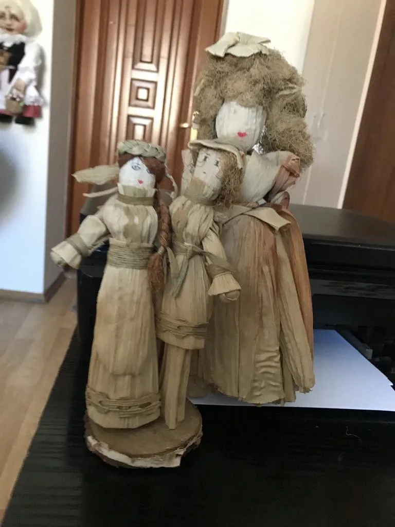 Ляльки з кукурудзи.