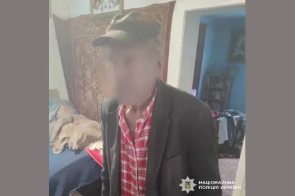 На Львівщині поліцейські затримали пенсіонера, який хотів вбити свого родича. Фото: Поліція Львівської області
