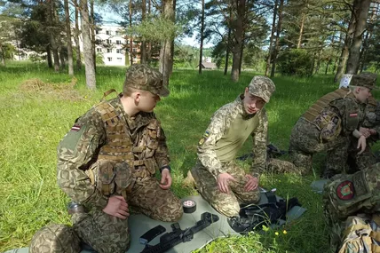 Львівські крутяни проходять військовий вишкіл у Латвії  . Фото: ЛОР