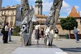 У Львові відкрили інсталяцію Михайла Деяка «Пройти через…» як символ стійкості під час війни