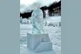 «Скульптура про те, що серце хоче бути вільним…»