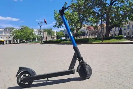 У Львові пропонують заборонити рух самокатів у центрі міста. Фото: Суспільне