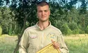 У 17 років зайнявся пасічництвом