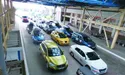 Авто на українських номерах – наліво, на іноземних – направо