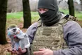 Бойовим медикам і їхнім пацієнтам піднімає настрій мавпочка Зіна