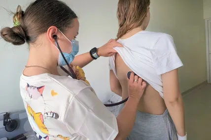 У Львові дівчину врятували від критичного ураження печінки після інфекційного зараження на відпочинку