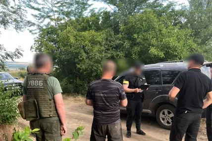 Громадянин рф допомагав українцям уникнути мобілізації: 3000 $ з призовника