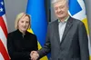 Порошенко зустрівся із Тимчасовою повіреною у справах США в Україні Джулією Девіс